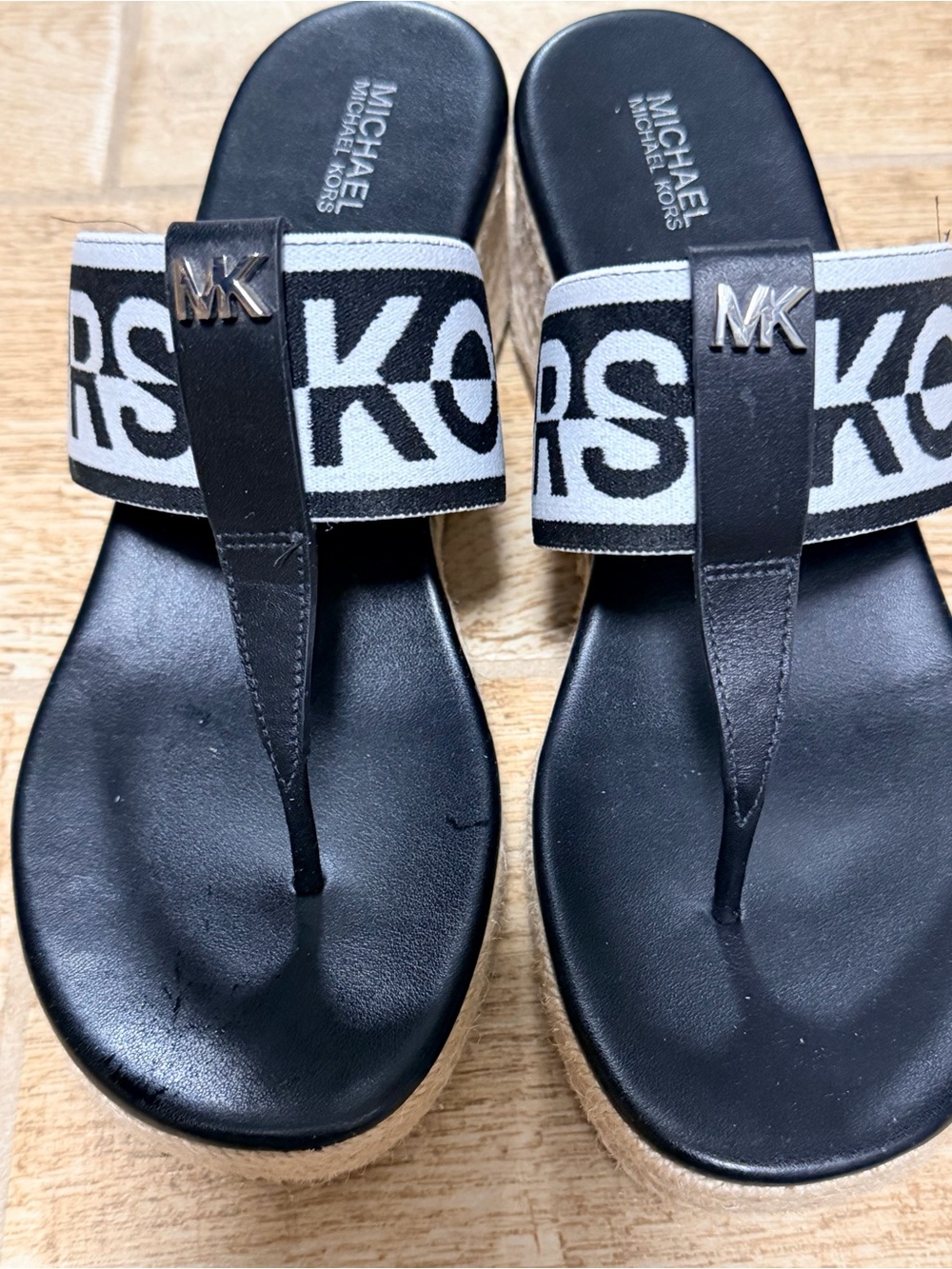 Michael Kors Black and White Logo Thong Sandals - Picture 6 of 6